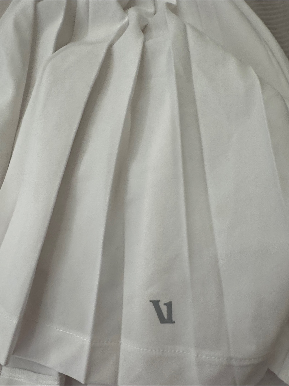 VUORI Clementine Pleated Skirt 15" XS - Picture 4 of 6